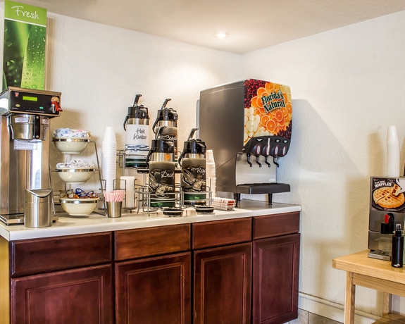 Imagen del bar/restaurante del Hotel Quality Inn and Suites Yuma. Foto 2