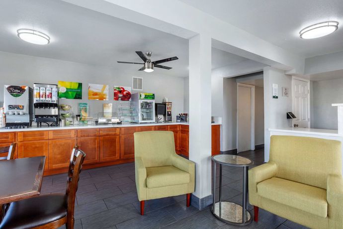 Imagen de los interiores del Hotel Quality Inn and Suites near Downtown Mesa. Foto 18