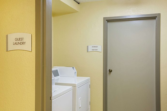 Imagen de los interiores del Hotel Quality Inn and Suites near Six Flags East, Six Flags Area. Foto 18