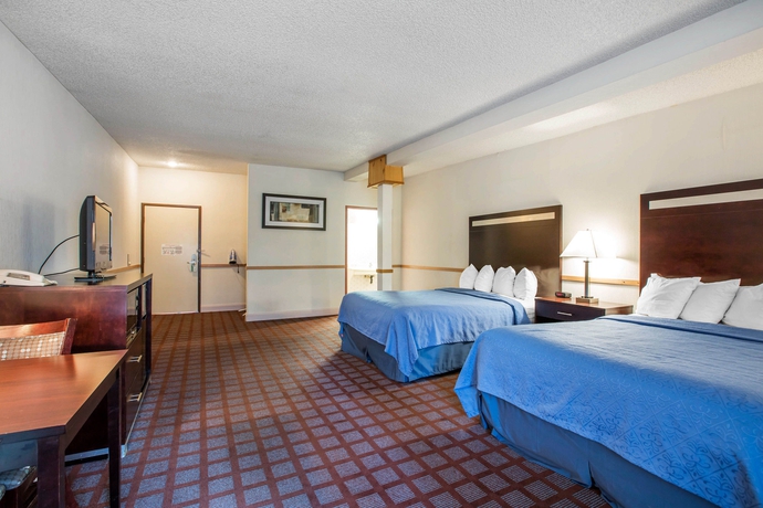 Imagen de la habitación del Hotel Quality Inn near Mammoth Mountain Ski Resort. Foto 11