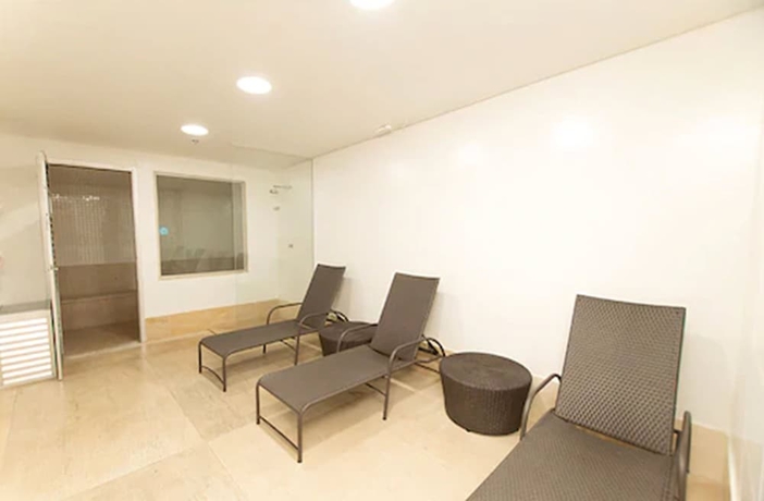 Imagen de la piscina del Hotel Quality Pampulha. Foto 19