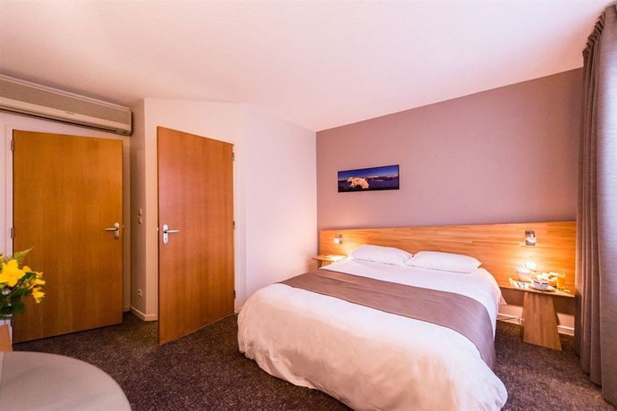 Imagen de la habitación del Hotel Quality Pau Centre Bosquet. Foto 14