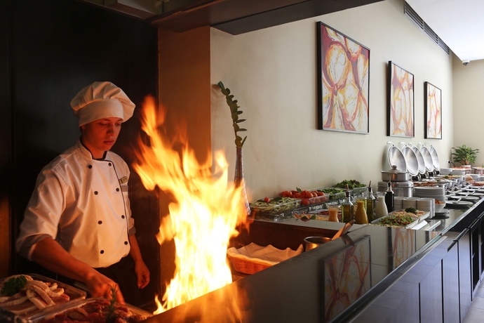 Imagen del bar/restaurante del Hotel Quality Real San Jose. Foto 2