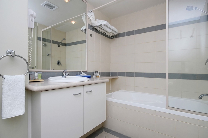 Imagen de la habitación del Hotel Quality Resort Sorrento Beach. Foto 2