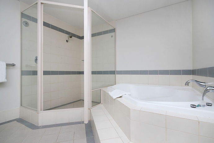 Imagen de la habitación del Hotel Quality Resort Sorrento Beach. Foto 3