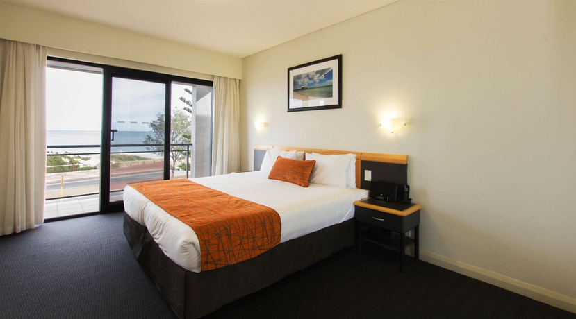 Imagen de la habitación del Hotel Quality Resort Sorrento Beach. Foto 7