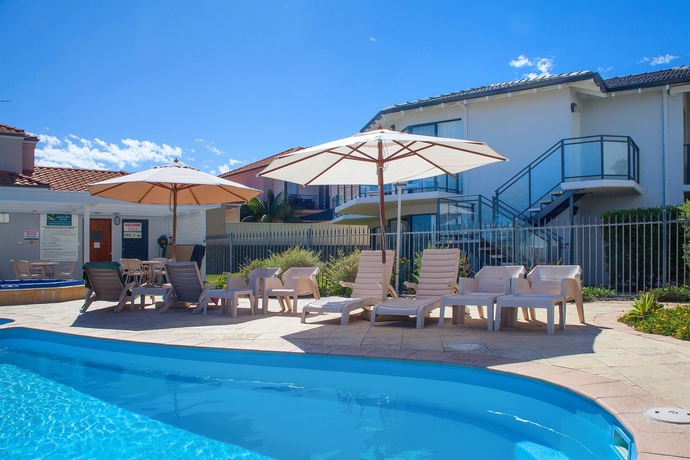 Imagen de la piscina del Hotel Quality Resort Sorrento Beach. Foto 14