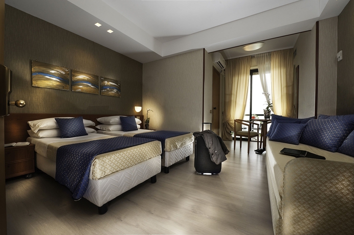 Imagen de la habitación del Hotel Quality Rouge Et Noir Roma. Foto 4