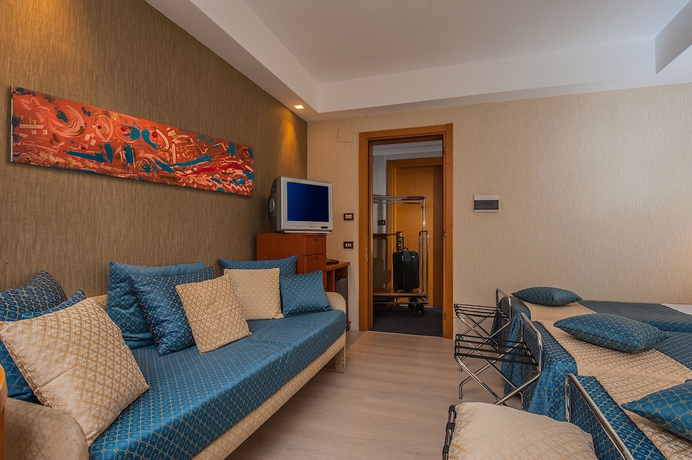 Imagen de la habitación del Hotel Quality Rouge Et Noir Roma. Foto 7