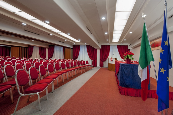 Imagen de los interiores del Hotel Quality Rouge Et Noir Roma. Foto 12