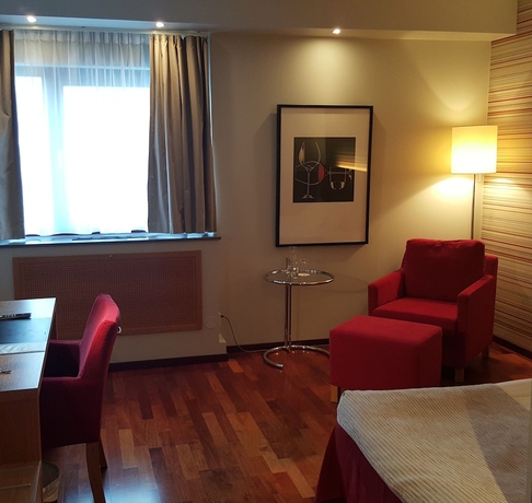 Imagen de la habitación del Hotel Quality Royal Corner. Foto 6