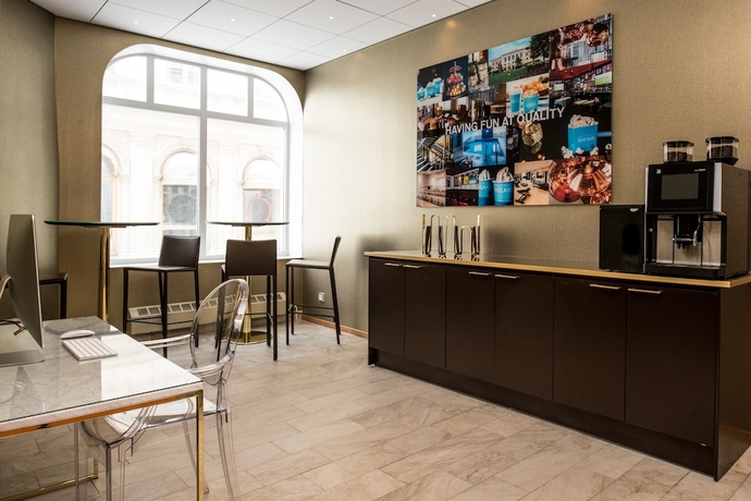 Imagen de los interiores del Hotel Quality Statt. Foto 15