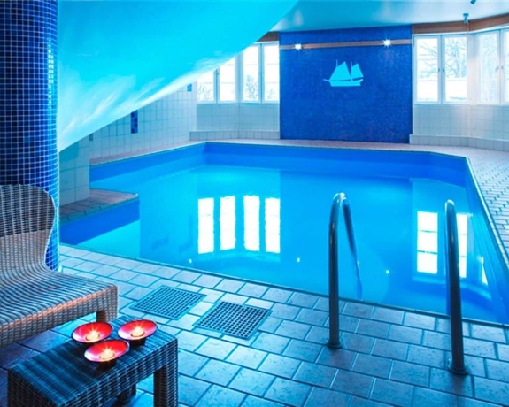 Imagen de la piscina del Hotel Quality Statt. Foto 17