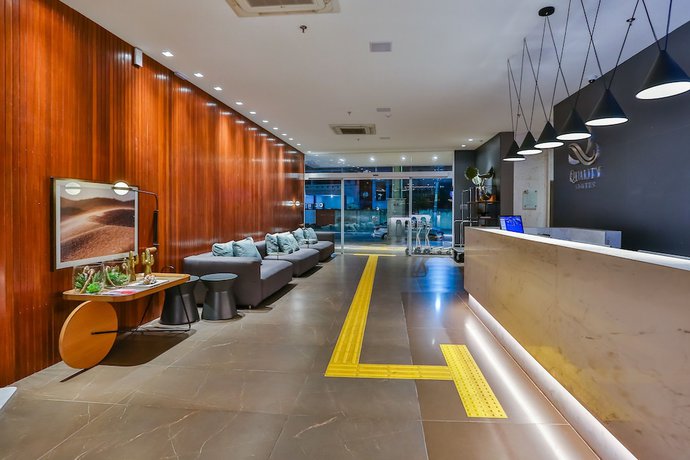 Imagen de los interiores del Hotel Quality Su&iacute;tes Jo&atilde;o Pessoa. Foto 19