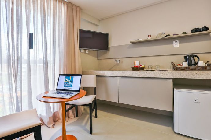 Imagen de la habitación del Hotel Quality Su&iacute;tes Jo&atilde;o Pessoa. Foto 12