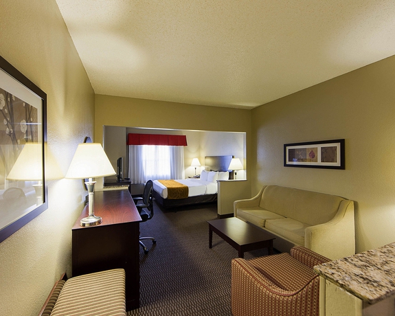 Imagen de los interiores del Hotel Quality Suites Addison - Dallas. Foto 15