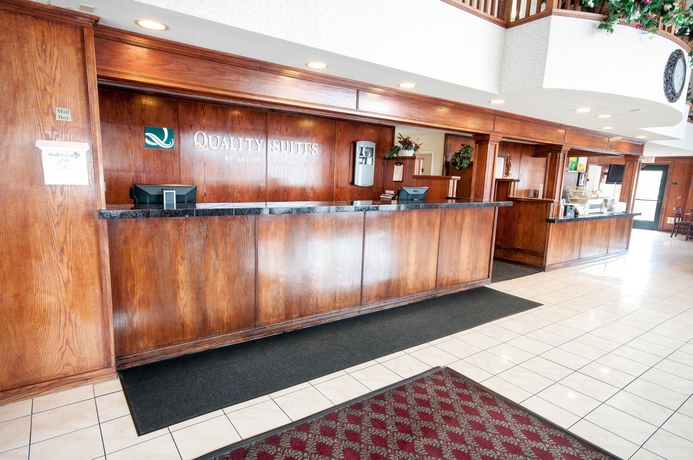 Imagen de los interiores del Hotel Quality Suites Albuquerque Airport. Foto 11