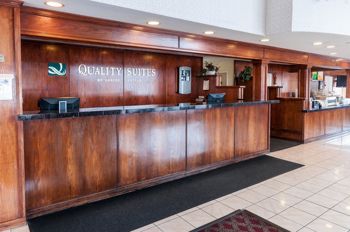 Imagen de los interiores del Hotel Quality Suites Albuquerque Airport. Foto 12