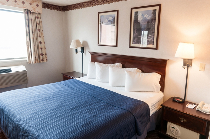 Imagen de la habitación del Hotel Quality Suites Albuquerque Airport. Foto 6