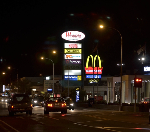 Imagen de los exteriores del Hotel Quality Suites Amore. Foto 13