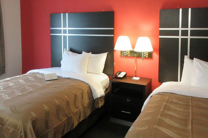 Imagen de la habitación del Hotel Quality Suites Atlanta Airport East. Foto 3