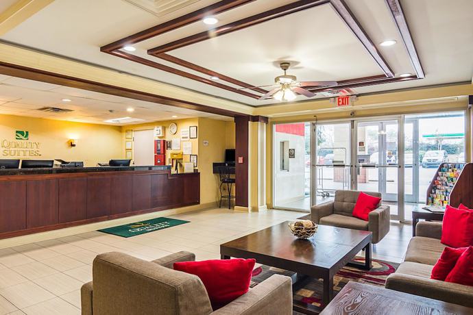 Imagen de los interiores del Hotel Quality Suites Atlanta Airport East. Foto 15