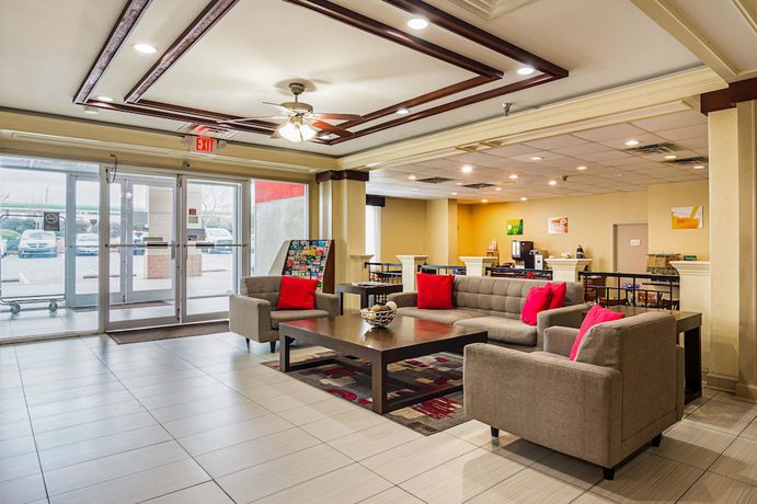 Imagen de los interiores del Hotel Quality Suites Atlanta Airport East. Foto 18