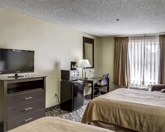 Imagen de los interiores del Hotel Quality Suites Baton Rouge East - Denham Springs. Foto 13