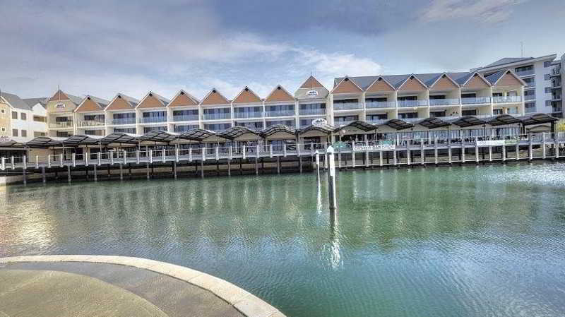 Imagen general del Hotel Quality Suites Crest Mandurah. Foto 3