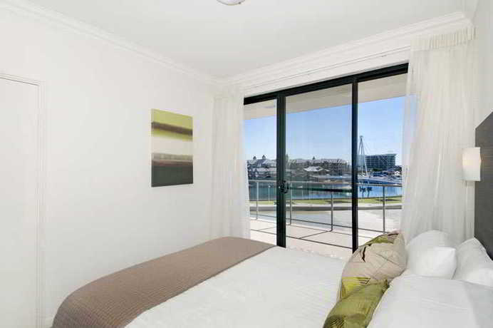 Imagen de la habitación del Hotel Quality Suites Crest Mandurah. Foto 4