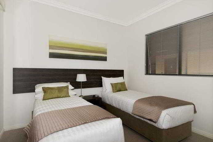 Imagen de la habitación del Hotel Quality Suites Crest Mandurah. Foto 5