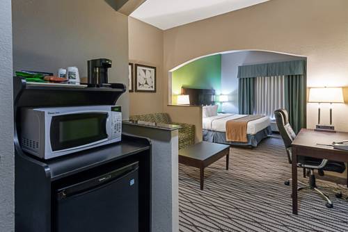 Imagen de la habitación del Hotel Quality Suites. Foto 8