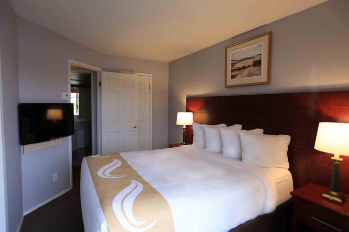 Imagen de la habitación del Hotel Quality Suites. Foto 14