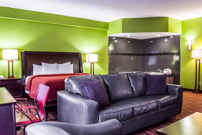 Imagen de los interiores del Hotel Quality Suites Fort Myers - I-75. Foto 10