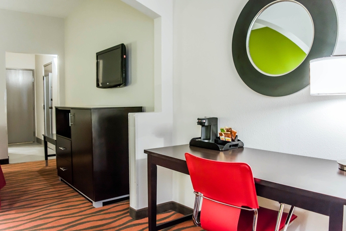 Imagen de la habitación del Hotel Quality Suites Fort Myers - I-75. Foto 6