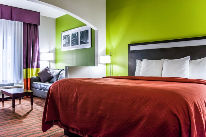 Imagen de la habitación del Hotel Quality Suites Fort Myers - I-75. Foto 8