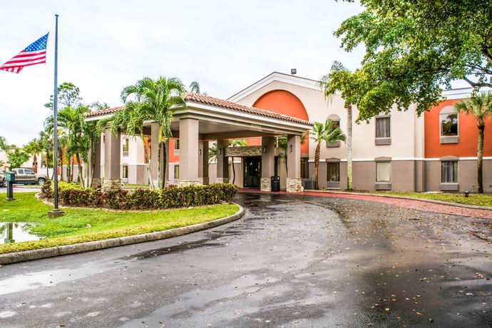 Imagen general del Hotel Quality Suites Fort Myers - I-75. Foto 2