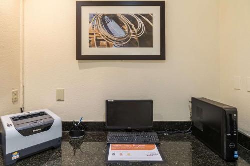 Imagen general del Hotel Quality Suites, Ft Worth Burleson. Foto 1