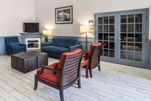 Imagen general del Hotel Quality Suites, Ft Worth Burleson. Foto 2