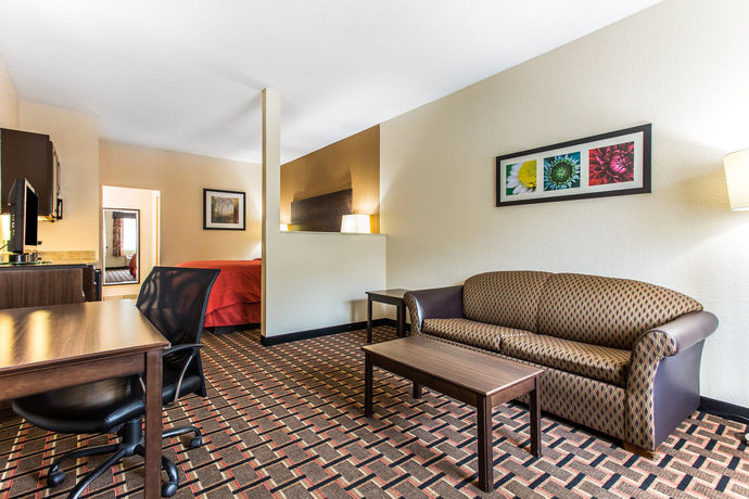 Imagen de los interiores del Hotel Quality Suites, Hickory. Foto 8