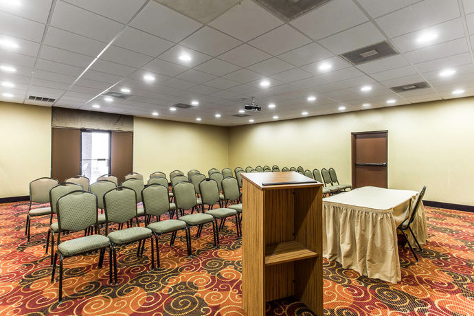 Imagen de los interiores del Hotel Quality Suites, Hickory. Foto 14