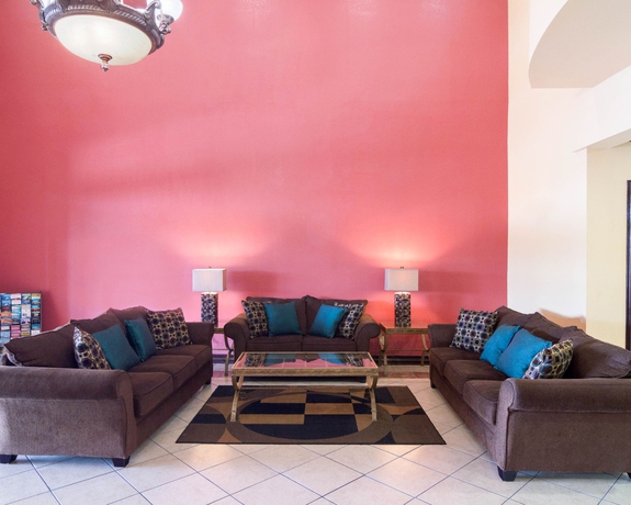 Imagen de los interiores del Hotel Quality Suites Houston IAH Airport - Beltway 8. Foto 10