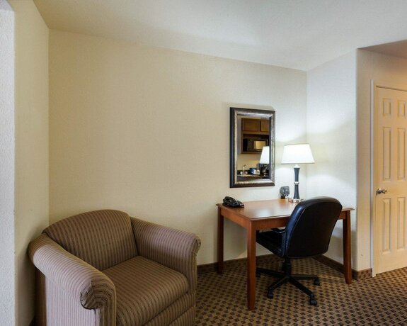 Imagen de la habitación del Hotel Quality Suites, Huntsville . Foto 19
