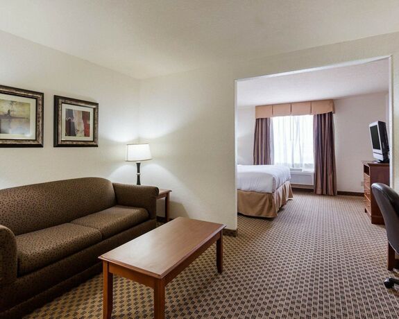 Imagen de la habitación del Hotel Quality Suites, Huntsville . Foto 21