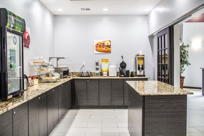 Imagen del bar/restaurante del Hotel Quality Suites I-44. Foto 5