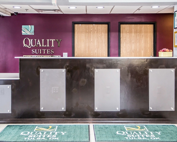 Imagen de los interiores del Hotel Quality Suites I-44. Foto 16