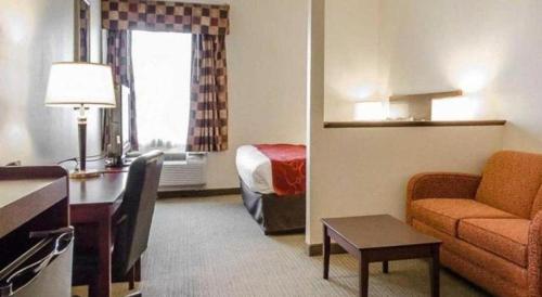 Imagen general del Hotel Quality Suites Jeffersonville - Louisville North. Foto 10