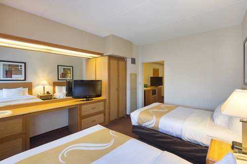 Imagen de la habitación del Hotel Quality Suites - Lansing. Foto 5
