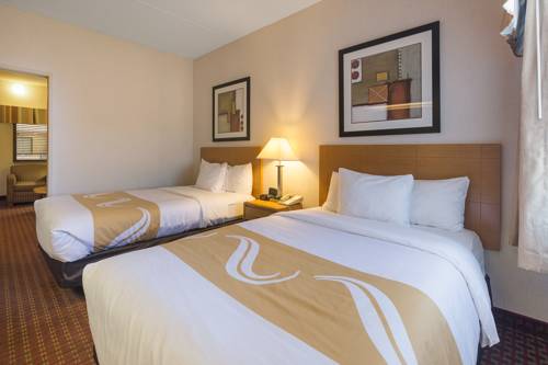 Imagen de la habitación del Hotel Quality Suites - Lansing. Foto 6