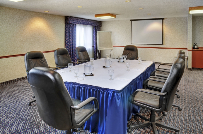 Imagen de los interiores del Hotel Quality Suites London. Foto 14